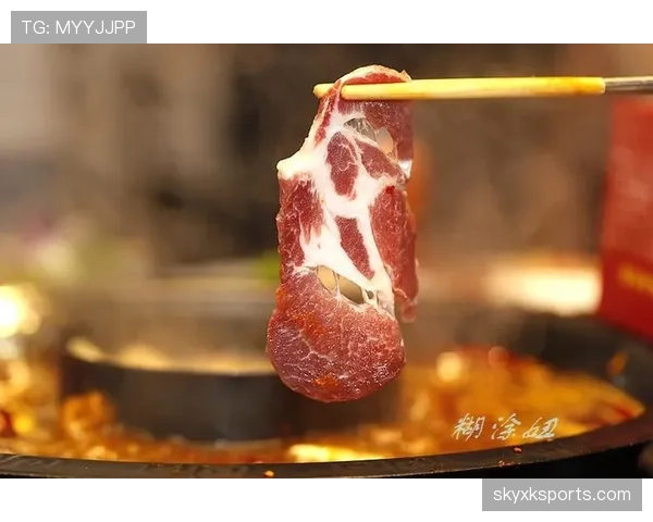 李梦训练完直接拎爱马仕去吃火锅，这姐活得也太爽了吧